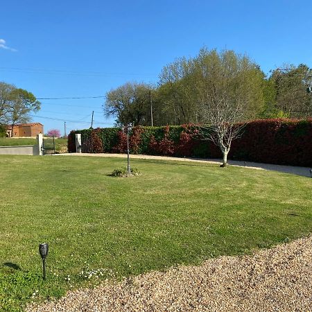 Gite 3 Etoiles Avec Piscine Dordogne Minzac Exterior photo